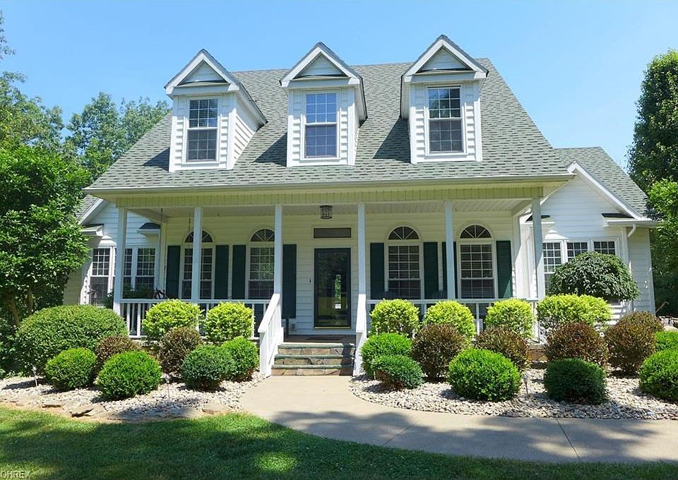 1st image of 214 Daisy Dr
