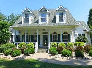 214 Daisy Dr, Parkersburg, WV 26101