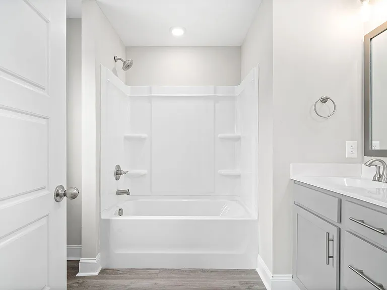 1305 Dodd St — Photo 16