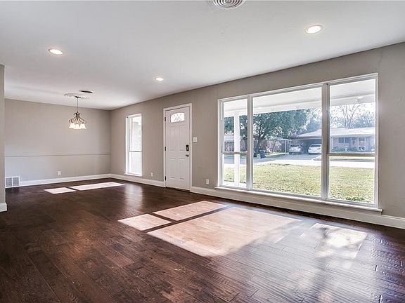 5th image of 5732 Waltham Ave