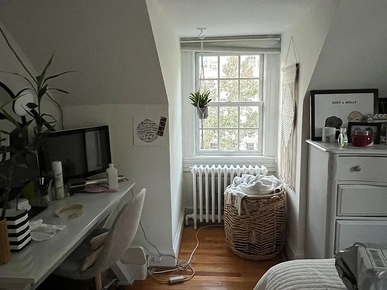 2718 Devonshire Pl NW #2 — Photo 7
