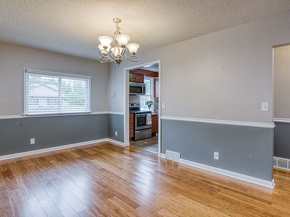 4th image of 1340 89th Ave NE