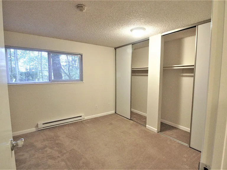 Willow Creek Apartments — Photo 60