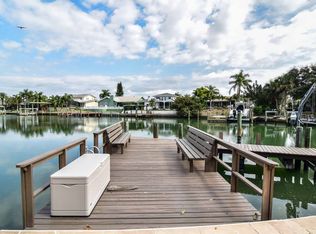 649 Island Way, Clearwater, FL 33767