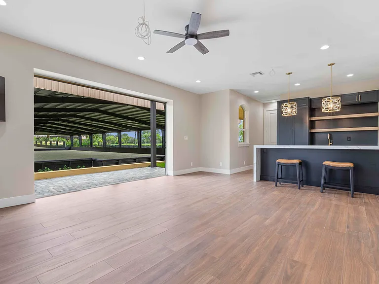 4985 Stables Way — Photo 11