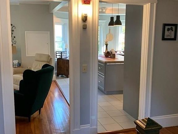 5th image of 66 Winter St Floor 2