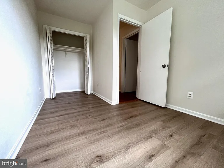 5350 Ravensworth Rd — Photo 73
