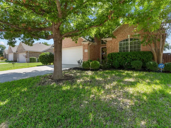 4909 Marineway Dr, Fort Worth, TX 76135