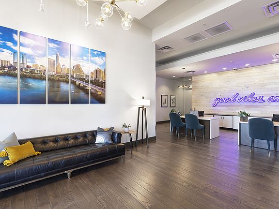 4th image of 1219 S Lamar Blvd Suite 735