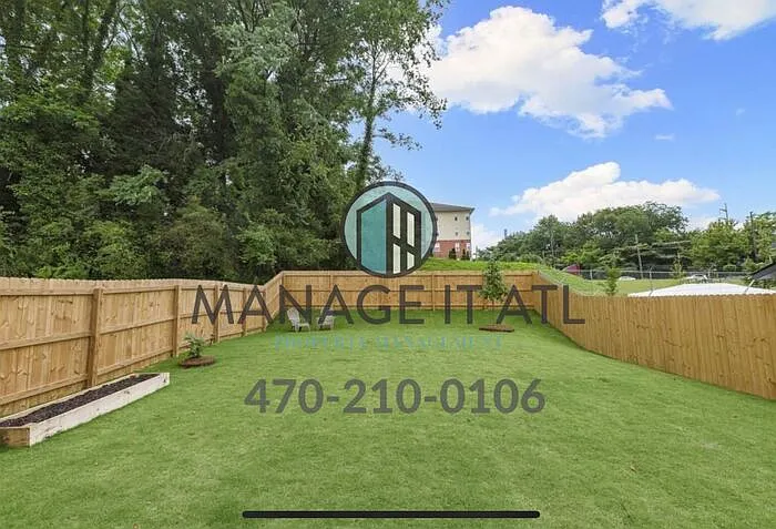 3 bed, 3.0 bath, 1551 sqft, $2,299 — Photo 2