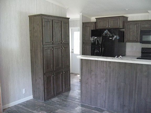 2nd image of 2193 Bruce St #16