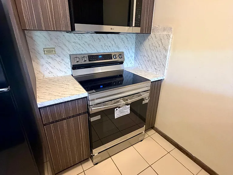 3106 Avenue Degetau #3106 — Photo 3
