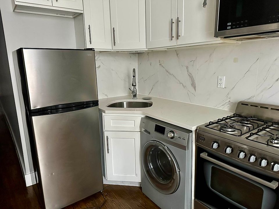 1st image of 126 E 103rd St APT 20