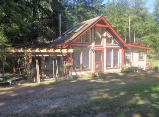9968 Springwood Ave NE, Bainbridge Island, WA 98110