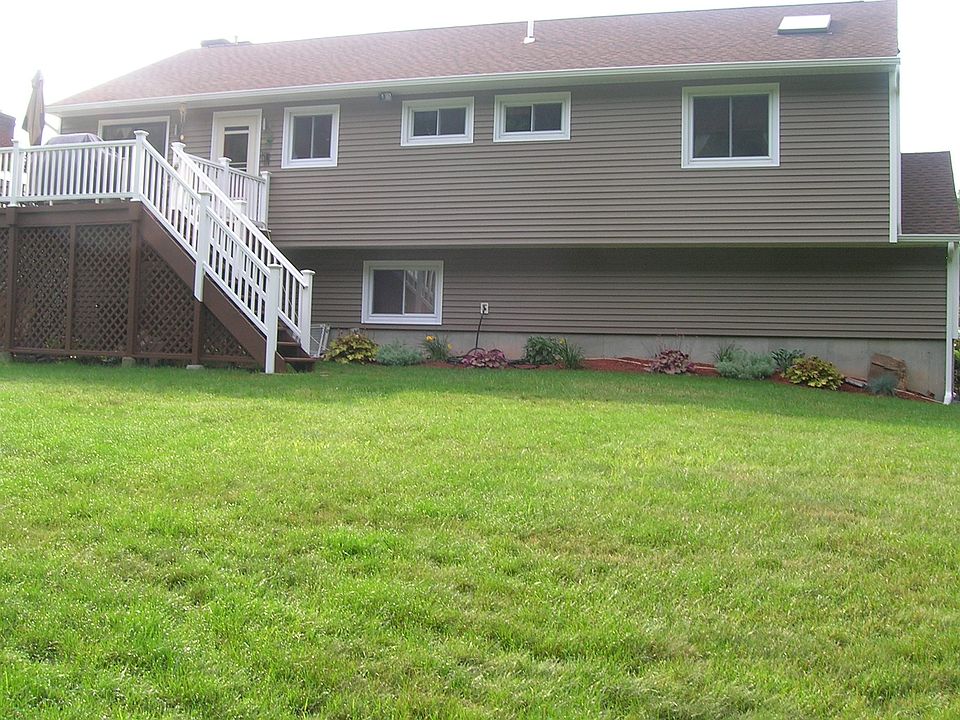 13 Salem St back yard/deck
