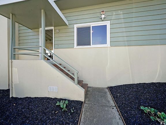 3rd image of 1 Seaview Dr