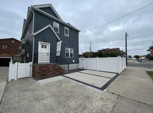 202 Beach 127th St #2, Rockaway Park, NY 11694