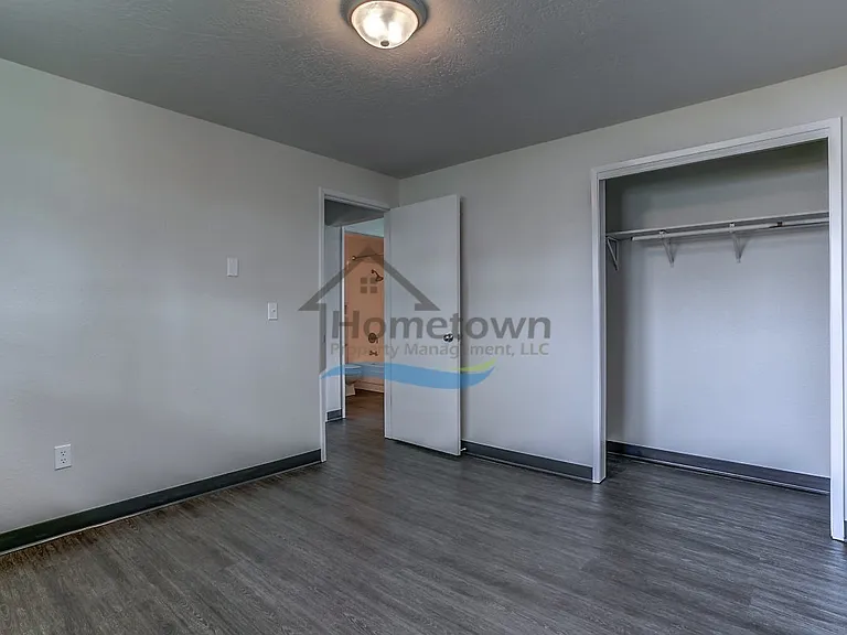 110 E Borah Ave — Photo 17