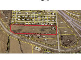 4525 S 107th Road, Bolivar, MO 65613