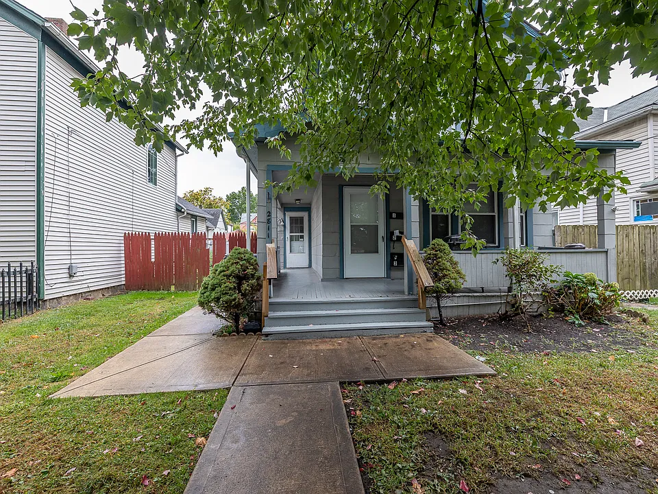 2811 Woodbridge Ave