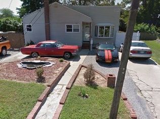 482 Old Farmingdale Rd, West Babylon, NY 11704
