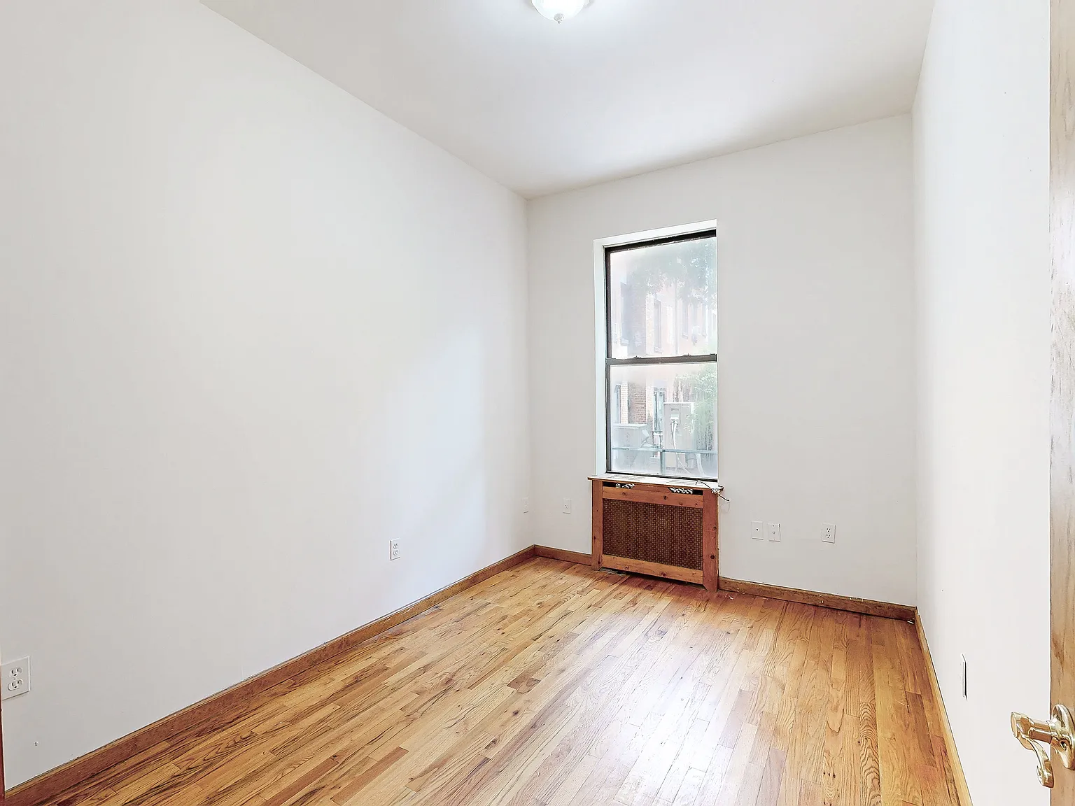 489 Columbus Avenue — Photo 2