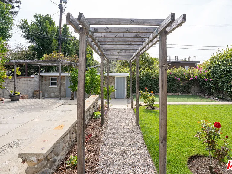 1212 Pine St — Photo 32