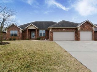 3672 W Blakey St, Springfield, MO 65810