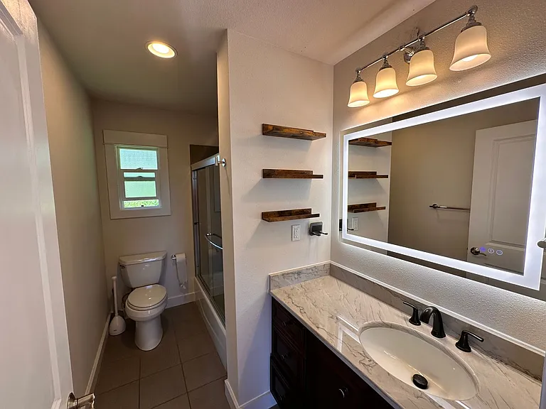 5301 SW Shore Pl — Photo 8