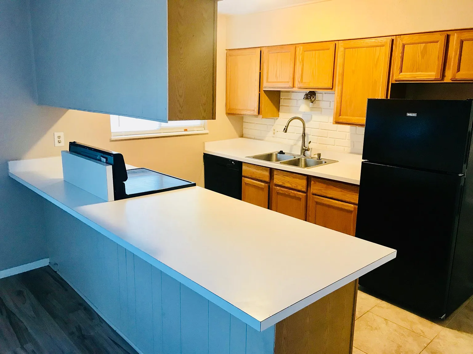 3 bed, 2624 sqft, $2,400 — Photo 3