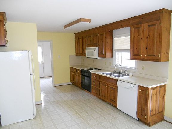2nd image of 8344 Sherton Ct