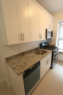 Rented by Hatuka Properties | media 9