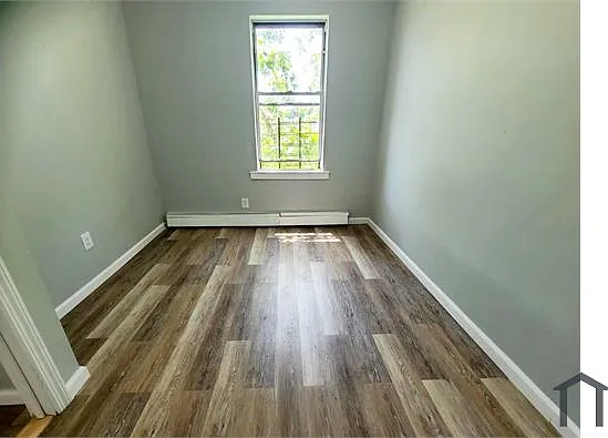 812 E 223rd St #2 — Photo 8