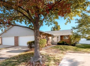 1713 Forest Hills Dr #A, Saint Charles, MO 63303