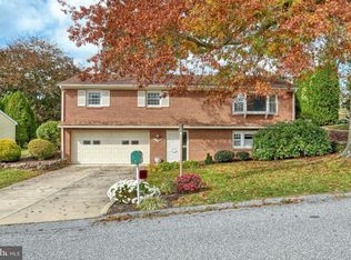 439 Allegheny Dr, York, PA 17402