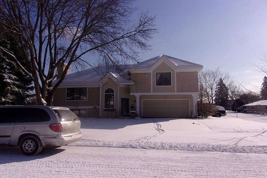 1st image of 405 10th Ave N