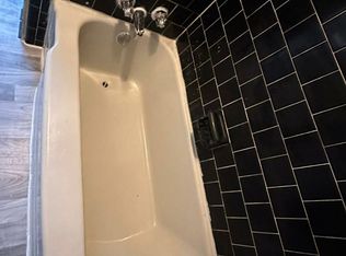 515 E Pine St #B, Millville, NJ