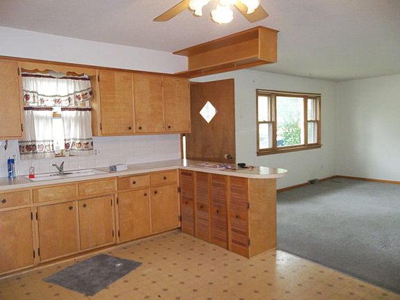 2nd image of 1802 Saint Marys Blvd