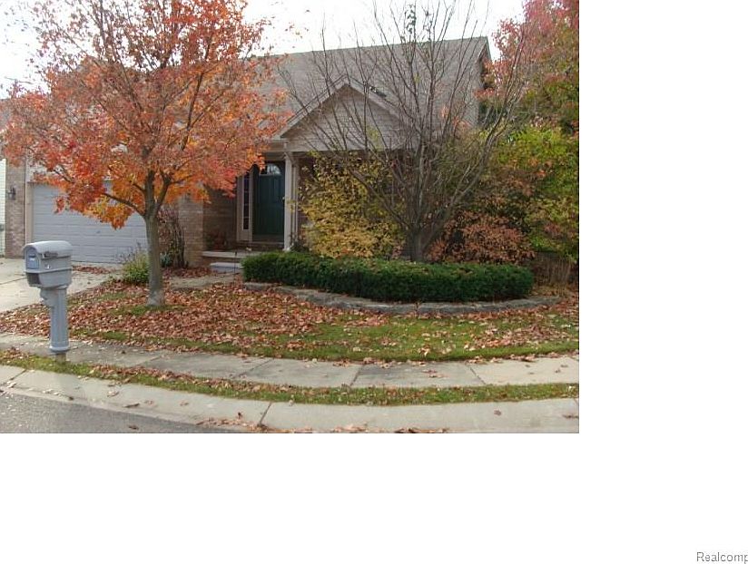 1st image of 402 Converse Ct