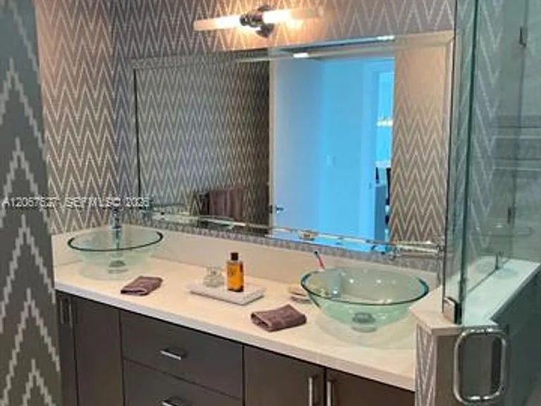 5001 Collins Avenue Cu #14A — Photo 18
