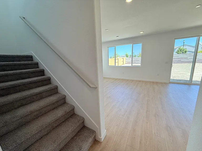809 Canoe Ct — Photo 23