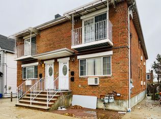 61-32 167th St #2, Fresh Meadows, NY