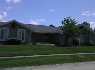 11390 Bellwood Dr, Plymouth, MI 48170