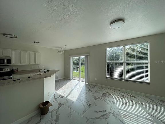 4th image of 6238 Olivedale Dr