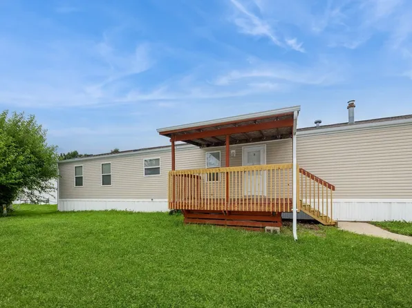 922 Highland Dr, Waukee, IA 50263