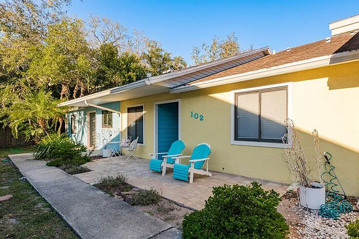2 bed, 2.0 bath, 1113 sqft, $1,995 — Photo 3