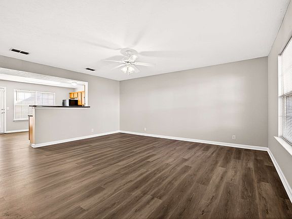 2nd image of 3153 Prater Ct