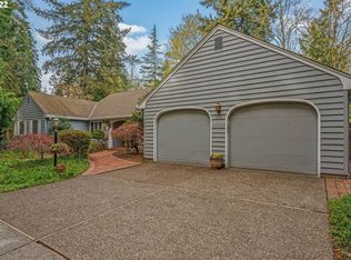1775 SW Pheasant Dr, Beaverton, OR 97003