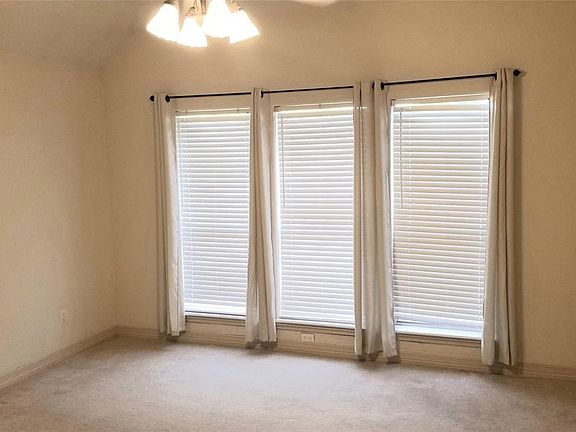 5th image of 123 Papaya St