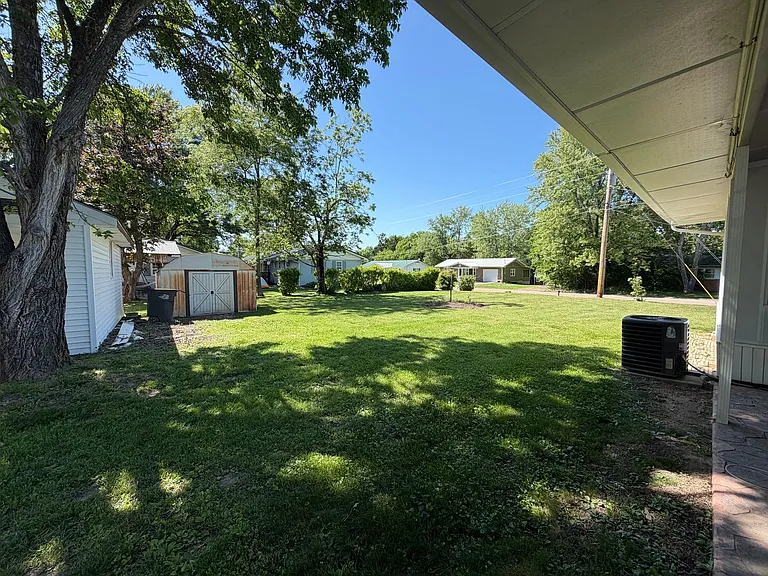 713 Dublin Ln — Photo 38